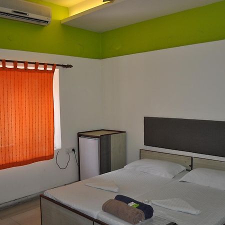Hotel Kabli New Delhi Exterior photo